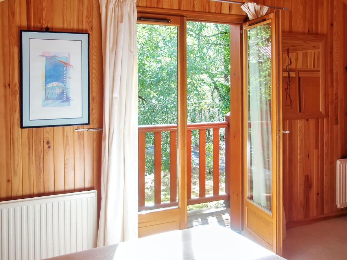 Maison De 2 Chambres Avec Vue Sur Le Lac Piscine Partagee Et Jardin Amenage A Lachapelle Auzac Exterior foto